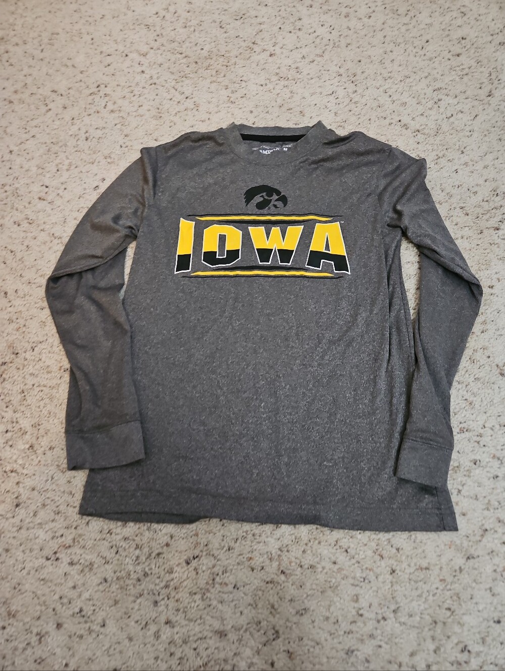 Iowa Hawkeyes Grey Performance Long Sleeve Shirt Youth Medium